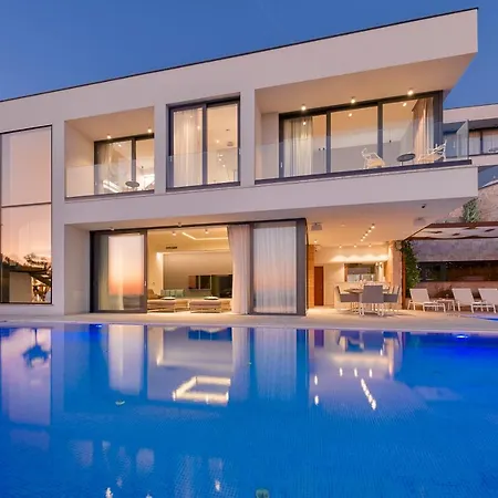 Apartment Anabel Hvar Town