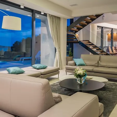 Apartment Anabel Hvar Town