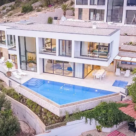 Anabel Apartment