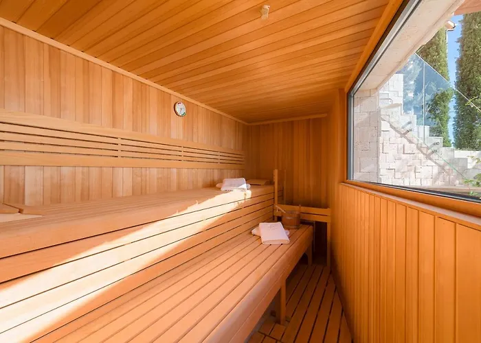 Apartment Anabel Hvar Town