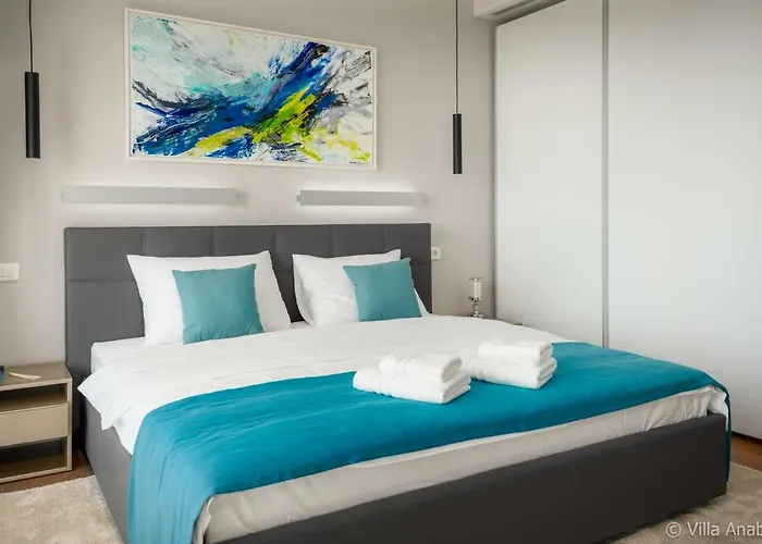 Apartment Anabel Hvar Town